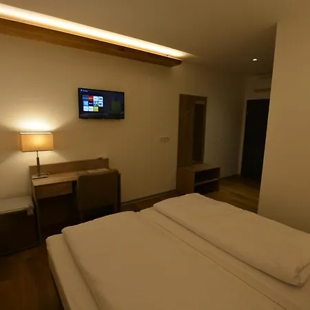 Gs Diepension 3* Griesheim (Hessen)